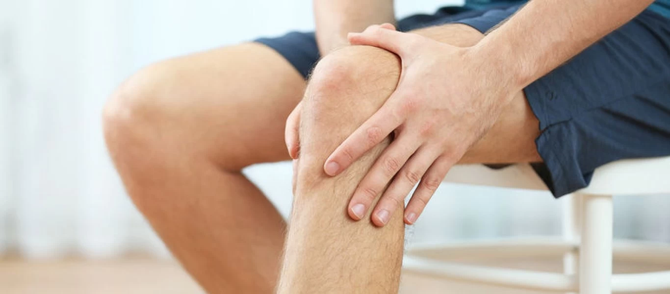 Πόνος στις αρθρώσεις: Γιατί είναι πιο έντονος τη νύχτα – Πως θα ανακουφιστείτε